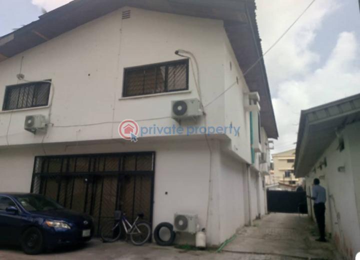 4 bedroom House For Sale Ogunlana Surulere Lagos