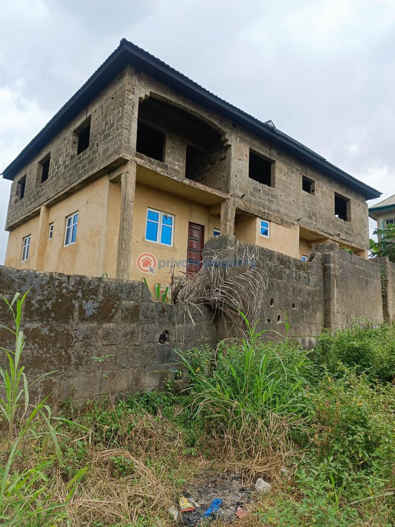 A storey building on a full plot of land - 1 8 bedroom Block Of Flats For Sale Magboro Estate Magboro Lagos Extension Ogun - 1