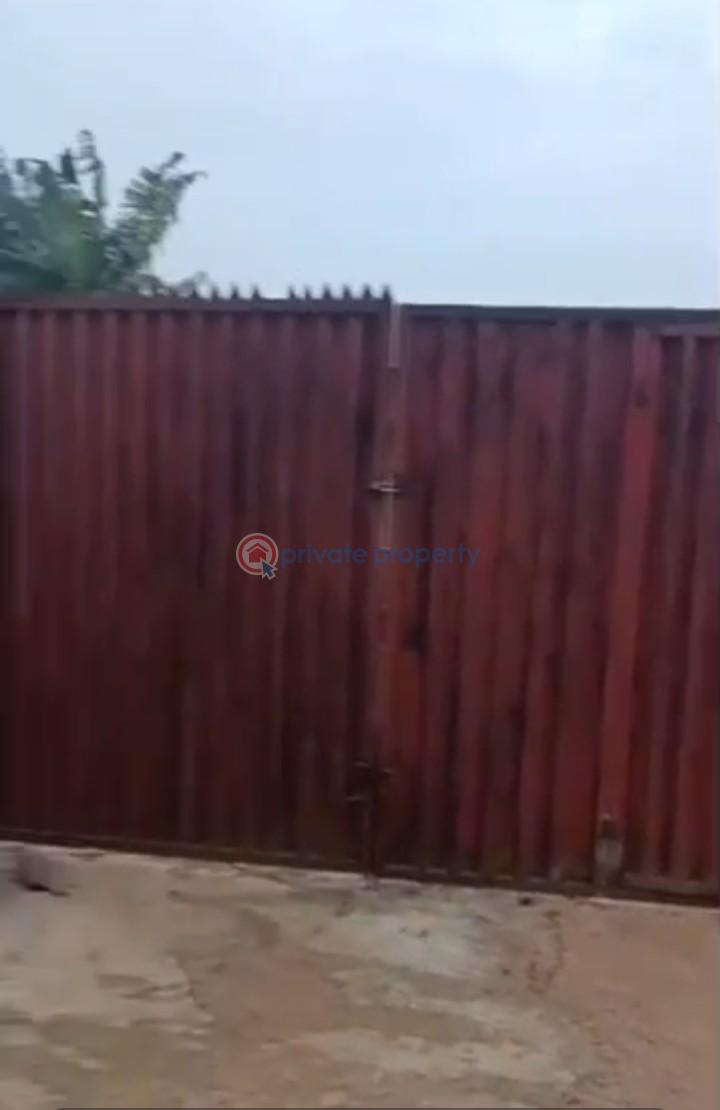 4 bedroom Flat & Apartment For Sale Ijegun Alimosho Lagos - 5