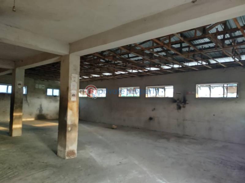 Warehouse For Sale Mile 110,apata Iyaganku Road Iyanganku Ibadan Oyo - 3