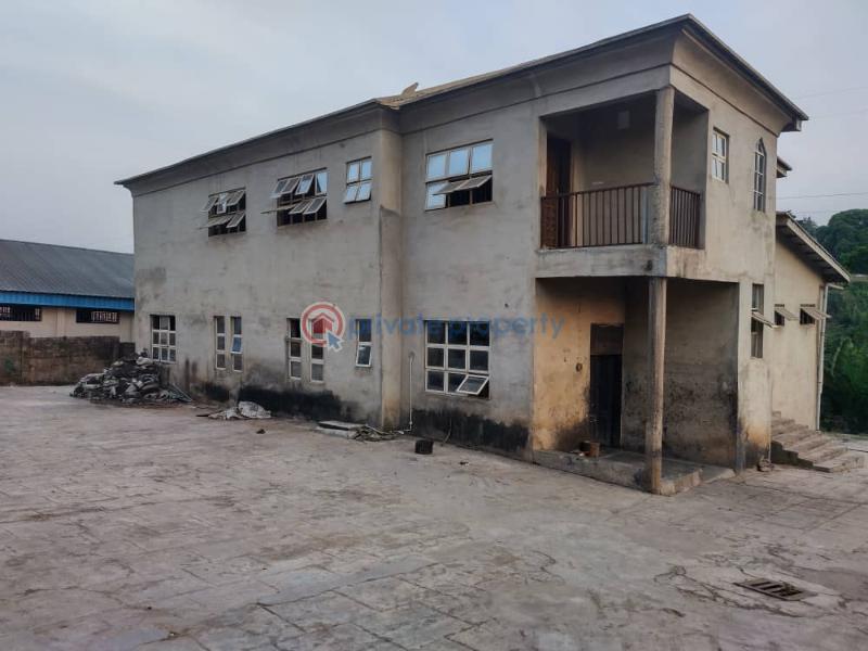 Warehouse For Sale Mile 110,apata Iyaganku Road Iyanganku Ibadan Oyo - 5