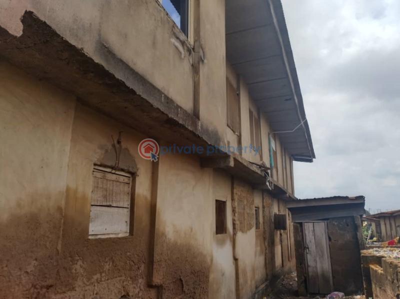 Mall/Complex/Plaza For Sale Idi Iroko, Amuloko Alanran Ibadan Oyo - 2