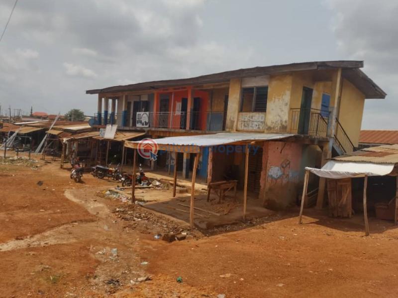 Mall/Complex/Plaza For Sale Idi Iroko, Amuloko Alanran Ibadan Oyo - 1
