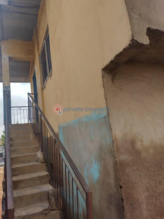 Mall/Complex/Plaza For Sale Idi Iroko, Amuloko Alanran Ibadan Oyo - 3
