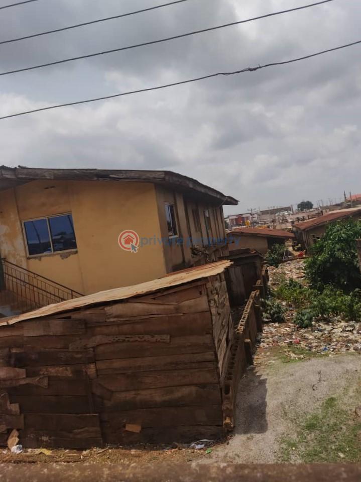 Mall/Complex/Plaza For Sale Idi Iroko, Amuloko Alanran Ibadan Oyo - 0