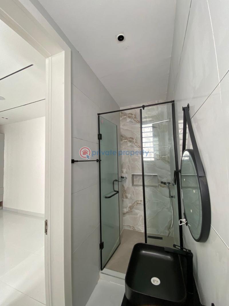5 bedroom Detached Duplex For Sale Lekki Phase 1 Lagos - 3