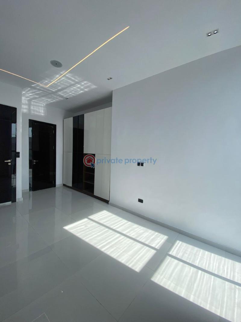 5 bedroom Detached Duplex For Sale Vgc Extension Lekki Lagos - 1