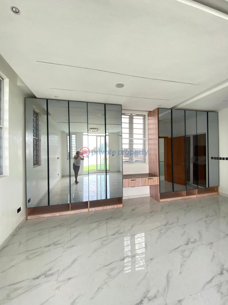 5 bedroom Detached Duplex For Sale Ikota Lekki Lagos - 2