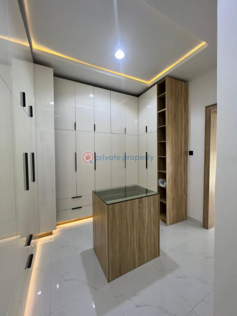 5 bedroom Maisonette For Sale Omole Phase 1 Ojodu Lagos - 1