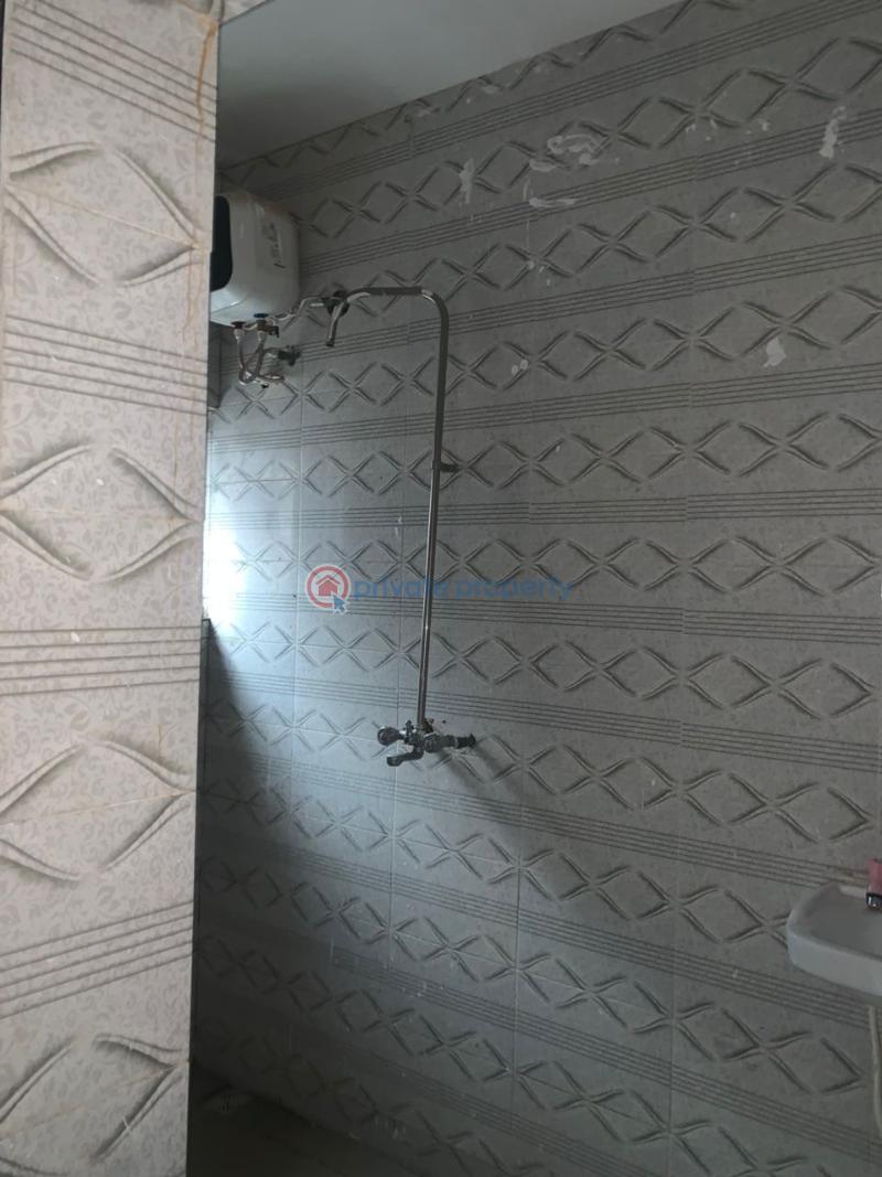 3 bedroom Block Of Flats For Rent Newland Estate, Alaaka, Elebu Akala Express Ibadan Oyo - 0