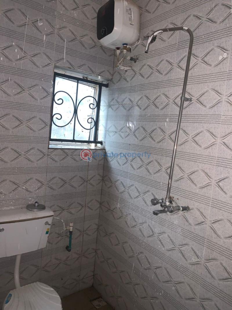 3 bedroom Block Of Flats For Rent Newland Estate, Alaaka, Elebu Akala Express Ibadan Oyo - 3