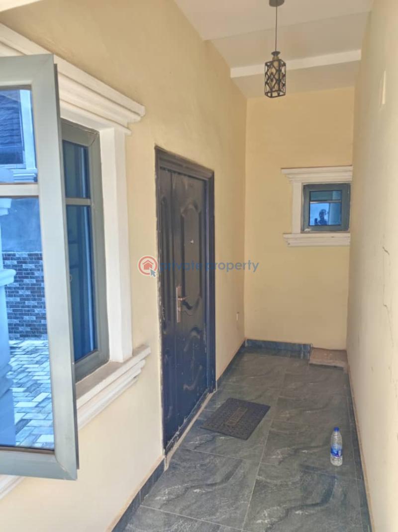1 bedroom Mini Flat For Rent Aromolaran, Agodi Gate Agodi Ibadan Oyo - 2