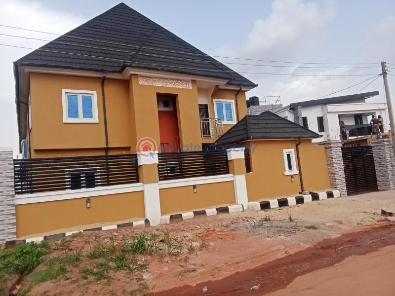 For rent 5 bedroom Duplex Behind Govt House, Core Area Asaba Asaba