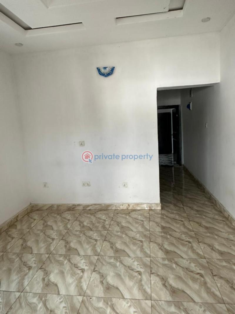 A tastefully built room and parlour selfcon at quarry asunle, akala express - 2 1 bedroom Mini Flat For Rent Asunle, Akala Express Akala Express Ibadan Oyo - 2