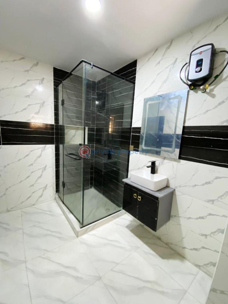 2 bedroom Flat & Apartment For Sale Lekki Phase 1 Lagos - 3