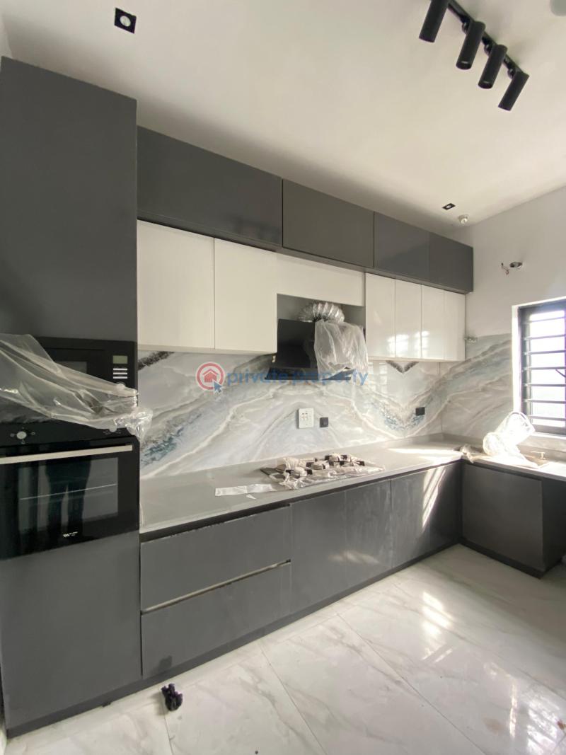 4 bedroom Terraced Duplex For Sale Ikota Lekki Lagos - 17