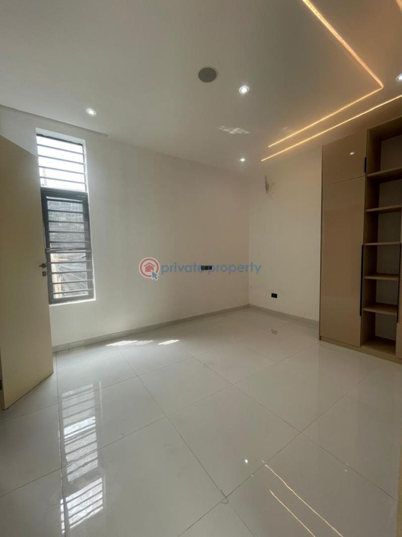 6 bedroom Detached Duplex For Sale Chevron Drive Lekki Lagos - 2
