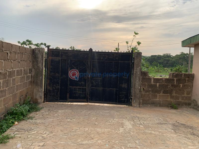 3 bedroom Semi detached Bungalow For Sale Alaaapa Estate, Off Lagos Abeokuta Expressway, Abeokuta Abeokuta Ogun - 6