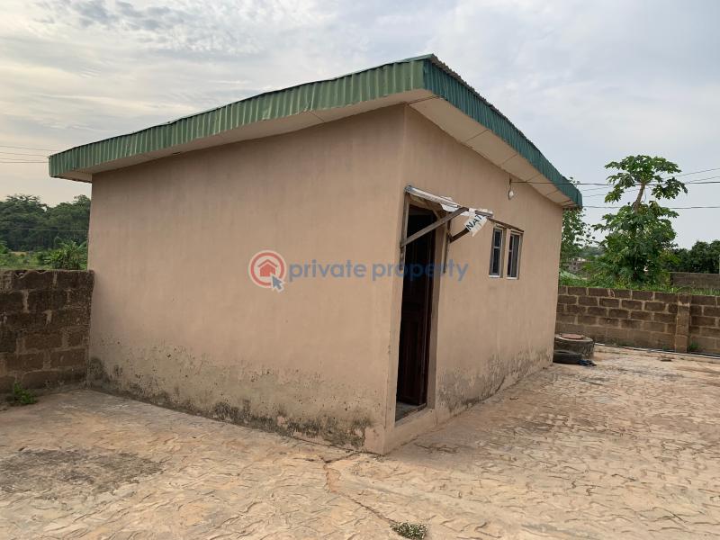 3 bedroom Semi detached Bungalow For Sale Alaaapa Estate, Off Lagos Abeokuta Expressway, Abeokuta Abeokuta Ogun - 3