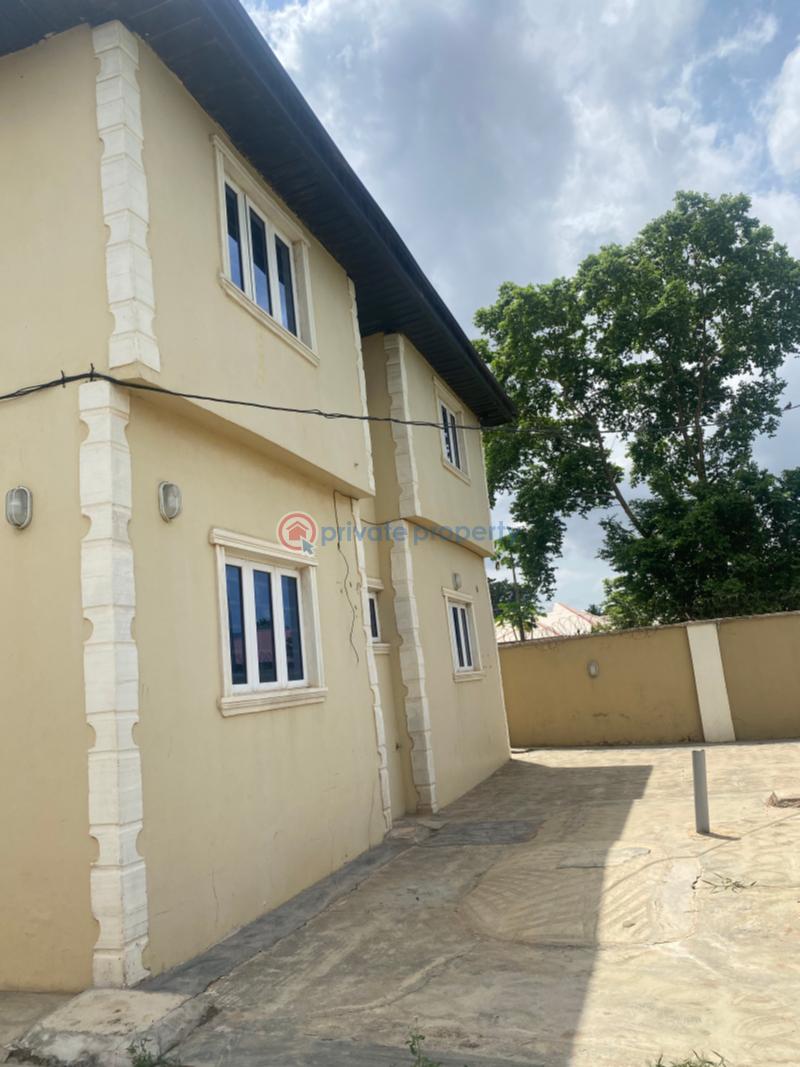 3 bedroom Block Of Flats For Rent Olomoore Housing Estate, Abeokuta Abeokuta Ogun - 1