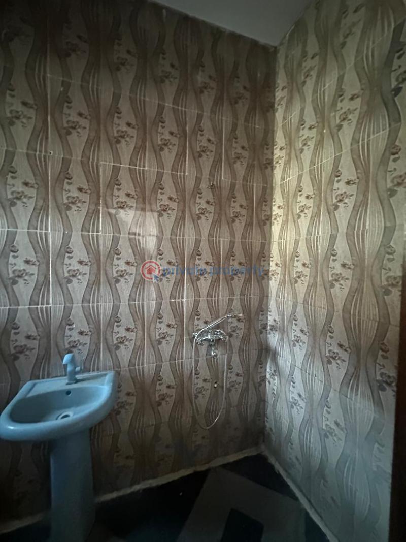 House For Rent At Forestry Hill, Jericho Gra. Ibadan Oyo - 10