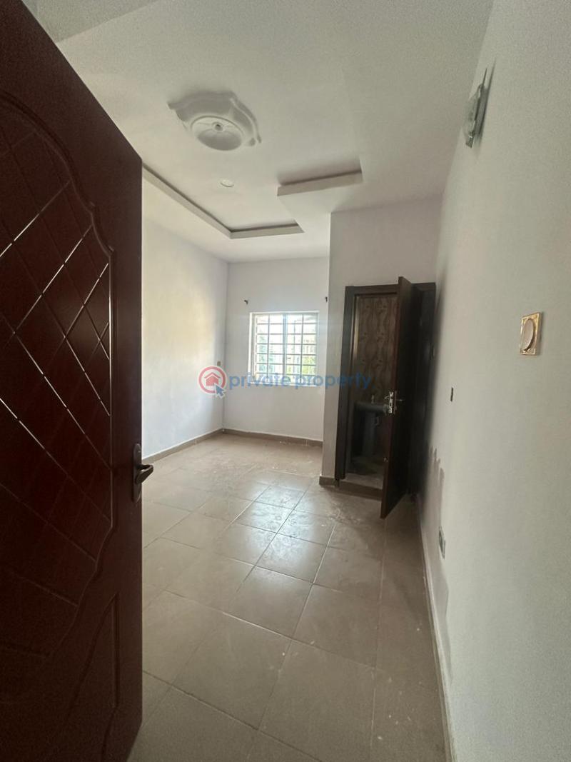 House For Rent At Forestry Hill, Jericho Gra. Ibadan Oyo - 4