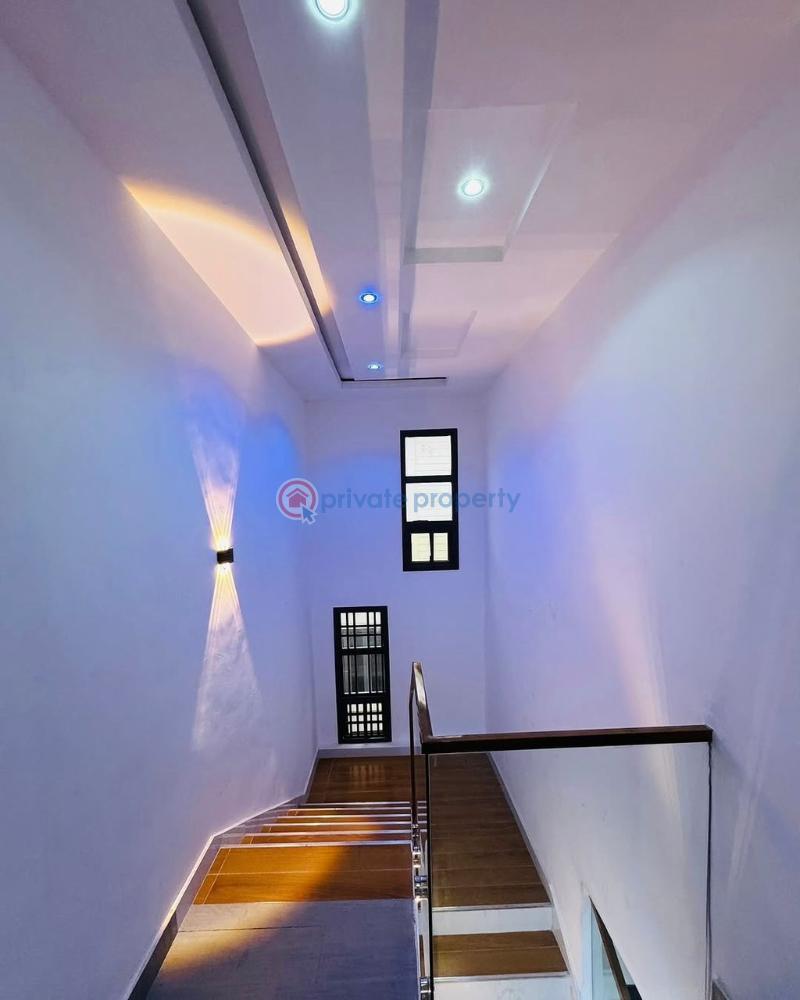 House For Rent Location: Kolapo Ishola Gra, Akobo, Ibadan* Akobo Ibadan Oyo - 14