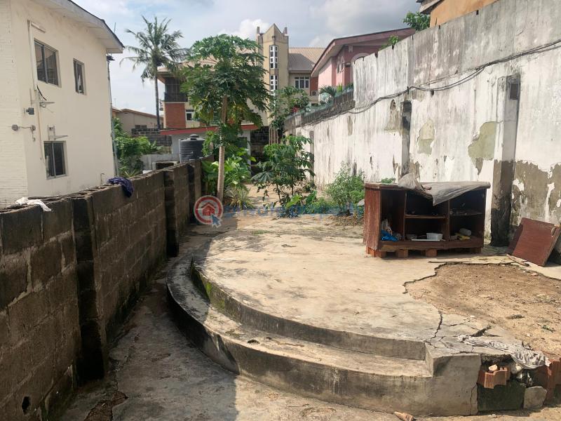 3 bedroom Block Of Flats For Sale Adeniyi Jones Ikeja Lagos - 8