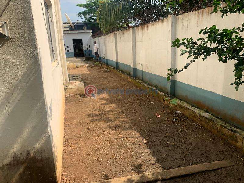 3 bedroom Block Of Flats For Sale Adeniyi Jones Ikeja Lagos - 6