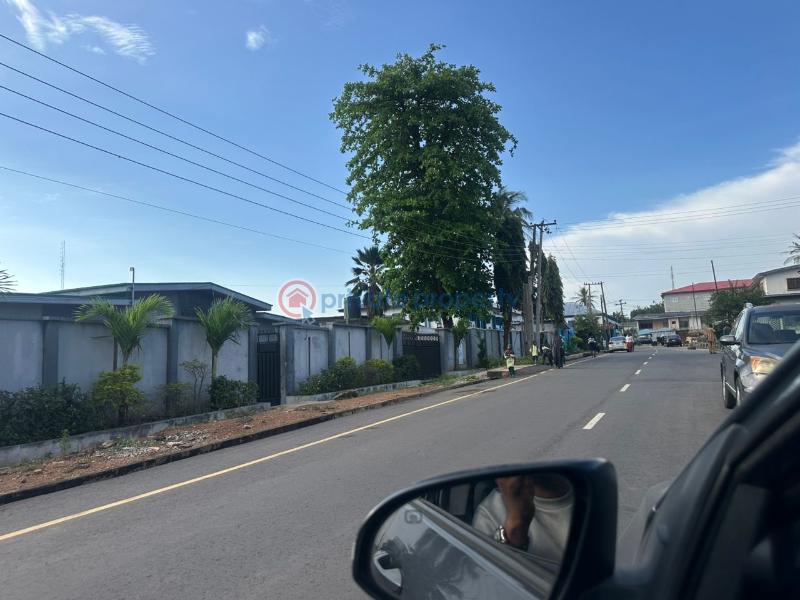 A twin 4 bedroom bungalow with a room and parlor bq - 2 4 bedroom Bungalow For Sale Moremi, New Bodija, Ibadan Oyo - 2