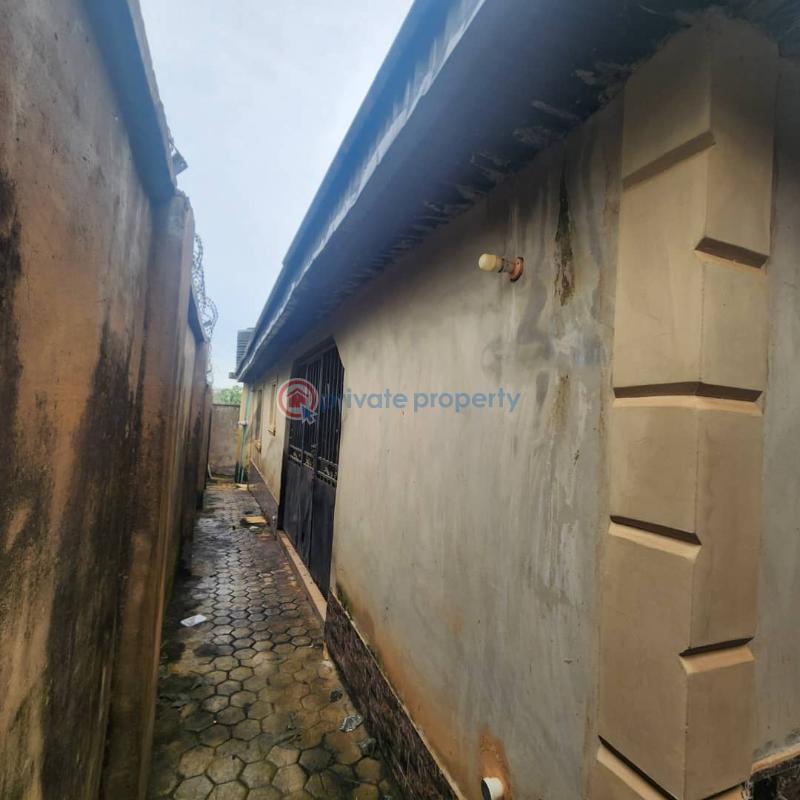 2 bedroom Flat & Apartment For Sale Peace Estate, Alapata Apete Ibadan Ibadan Polytechnic/University of Ibadan Oyo - 3
