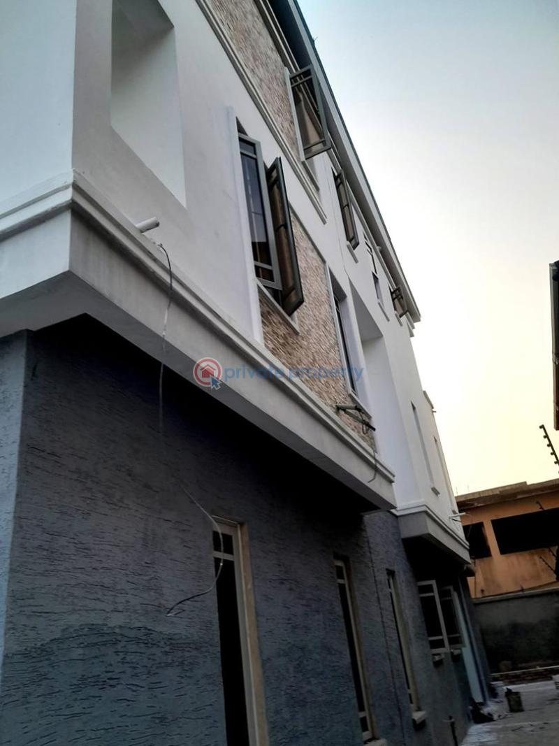 8 bedroom Maisonette For Sale Gowon Estate Egbeda Alimosho Lagos - 14