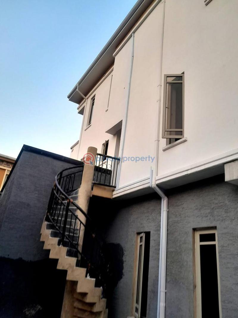 8 bedroom Maisonette For Sale Gowon Estate Egbeda Alimosho Lagos - 6