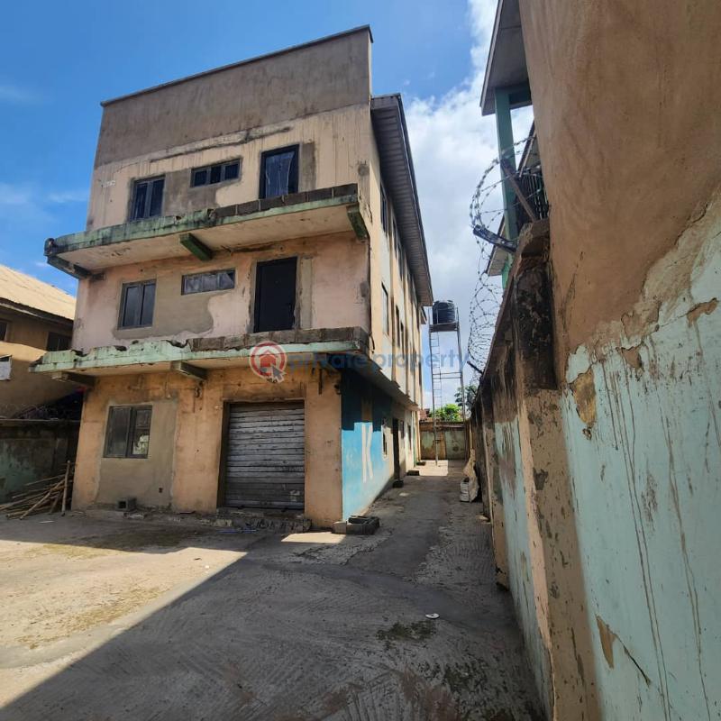 2 bedroom Office For Sale Apata Bus Stop Apata Ibadan Apata Ibadan Oyo - 9