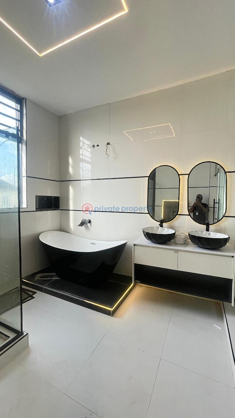 5 bedroom Detached Duplex For Sale Ologolo Lekki Lagos - 16