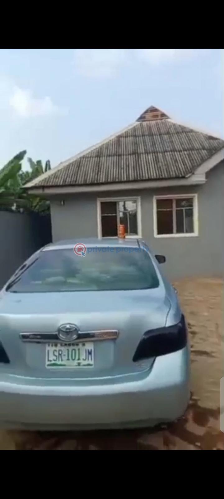 Bungalow For Sale Alago Radio, Ikorodu, Lagos. Ikorodu Lagos - 1