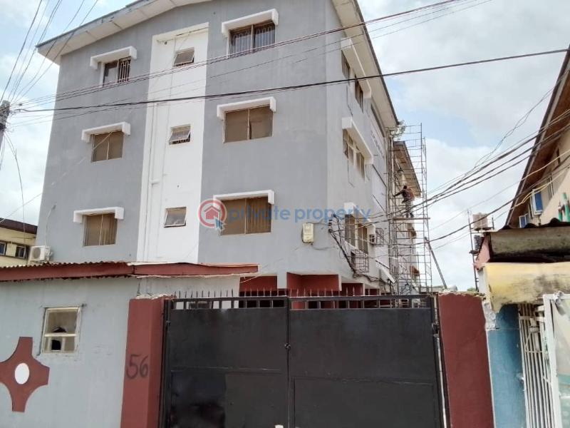 3 bedroom Flat & Apartment For Sale Off Allen Avenue Ikeja Lagos - 3