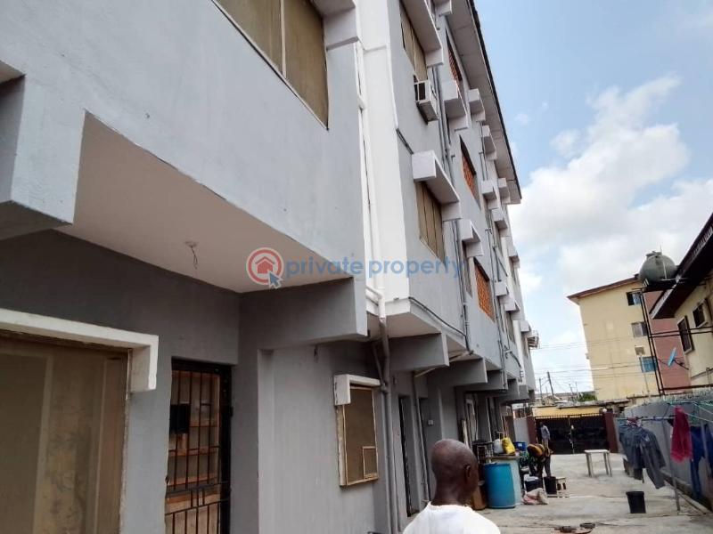 3 bedroom Flat & Apartment For Sale Off Allen Avenue Ikeja Lagos - 2