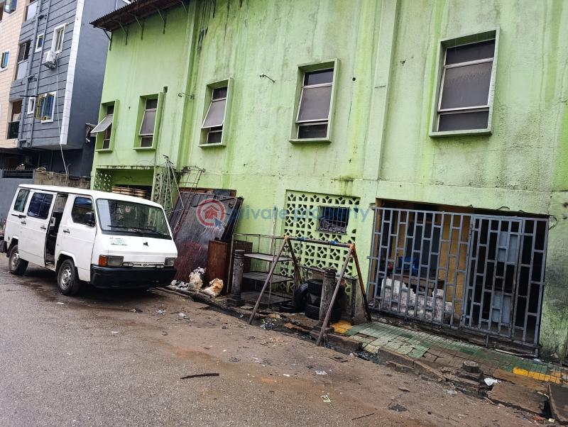 10 bedroom Mall/Complex/Plaza For Sale Macathy Street Marina Lagos Island  - 1