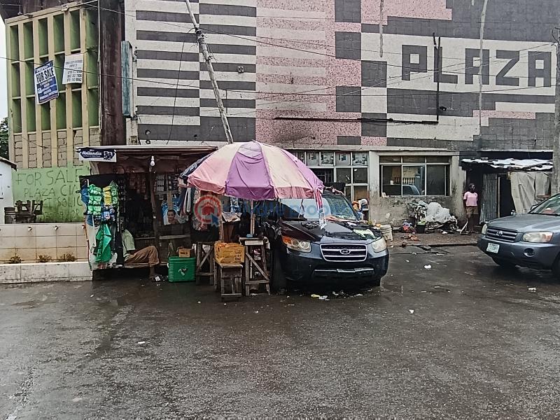 10 bedroom Mall/Complex/Plaza For Sale Macathy Street Marina Lagos Island  - 0