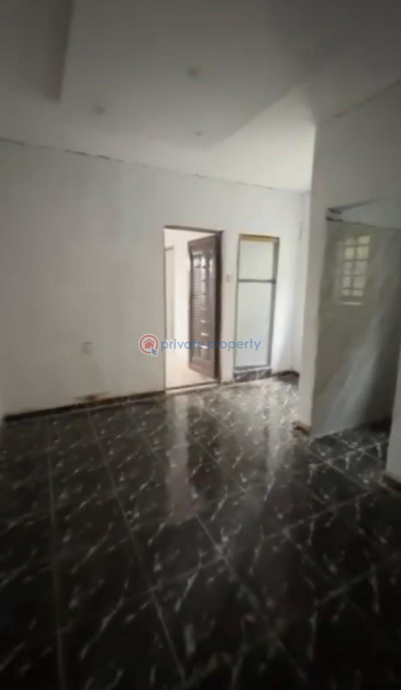 1 bedroom Mini Flat For Rent Off Pedro Road Shomolu Lagos - 0