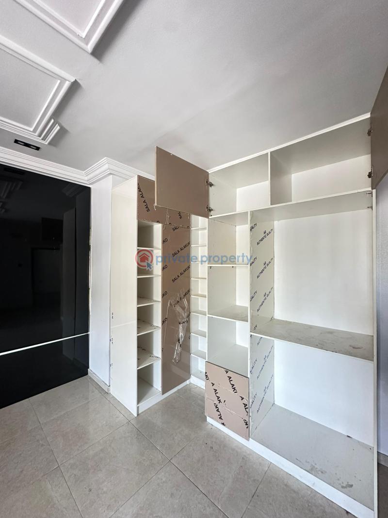 A very spacious 3 bedroom apartment - 8 3 bedroom Flat & Apartment For Rent Ologolo Lekki Lagos - 8