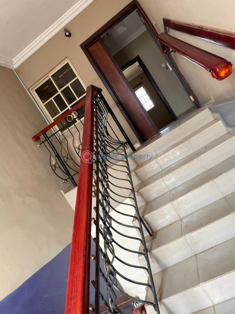 3 bedroom Block Of Flats For Rent Tireadara Estate Gate Akala Express Ibadan Oyo - 10