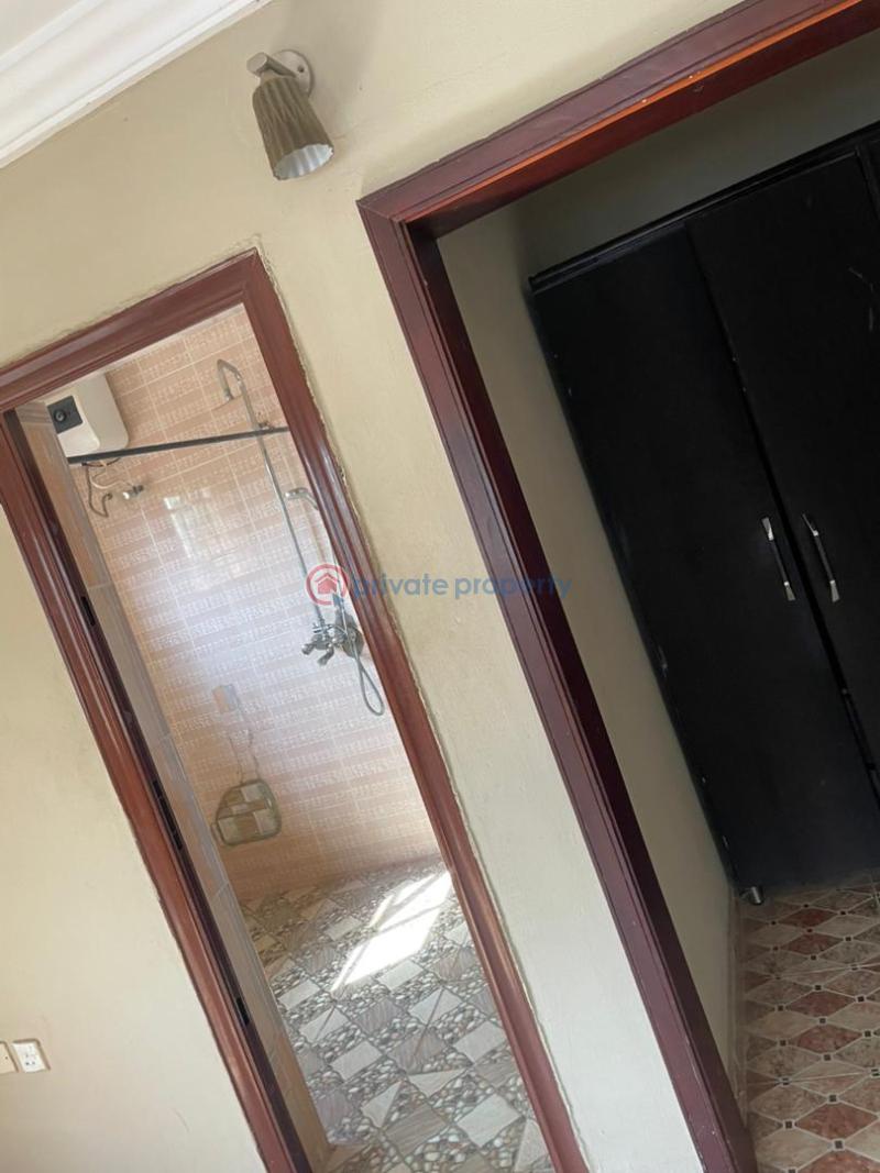 3 bedroom Block Of Flats For Rent Tireadara Estate Gate Akala Express Ibadan Oyo - 4