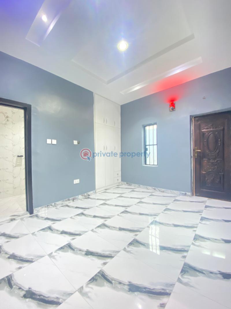4 bedroom Semi detached Duplex For Sale Estate, New Owerri. Few Minutes To Federal Secretariat Owerri Imo - 11