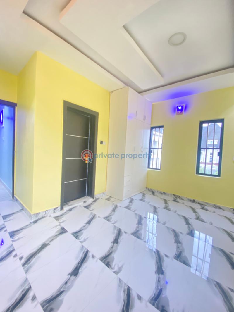 4 bedroom Semi detached Duplex For Sale Estate, New Owerri. Few Minutes To Federal Secretariat Owerri Imo - 23