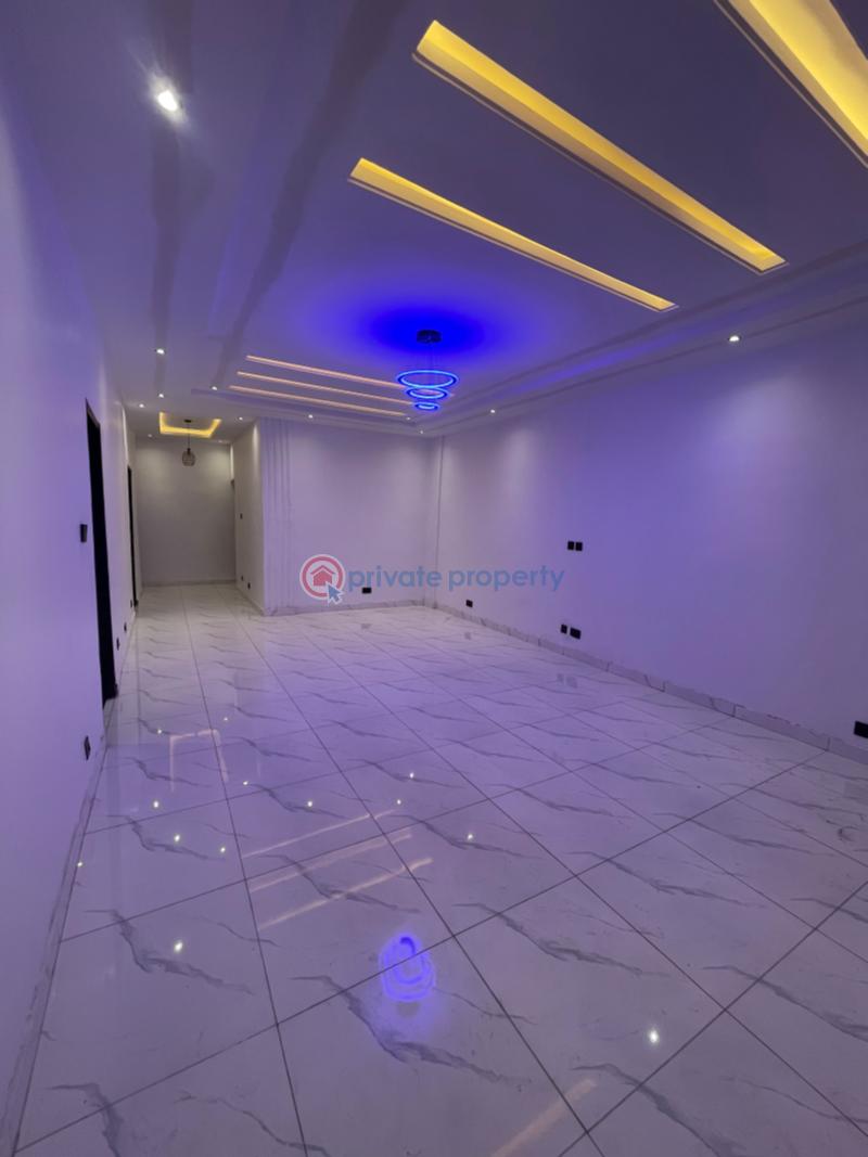 3 bedroom Block Of Flats For Rent Thomas Estate Ajah Lagos - 0