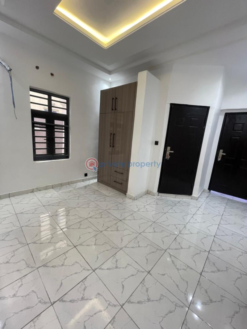 3 bedroom Block Of Flats For Rent Thomas Estate Ajah Lagos - 5