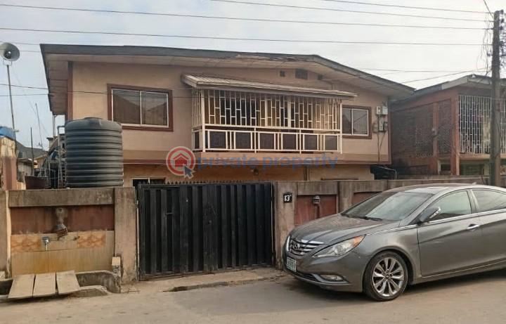 10 bedroom Flat & Apartment For Sale Ijesha Surulere Lagos