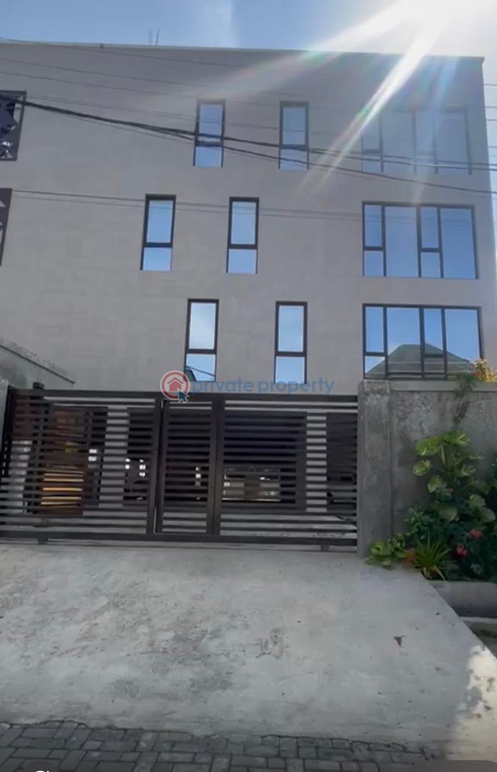 A well built and fitted two bedroom apartment - 2 2 bedroom Flat & Apartment For Sale Alfredo Court 2, Osapa London. Osapa Lekki Lagos - 2